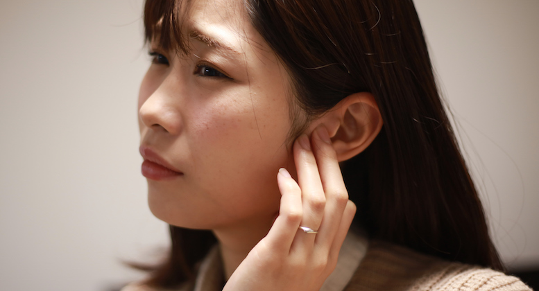 椿鬼奴さん、突発性難聴の後遺症を告白 「今も右耳が聴こえづらい」